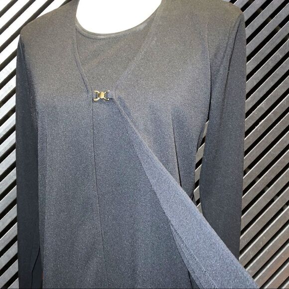 Isyle hart black top with built in cover top - Picture 4 of 6